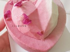 草莓甜心蛋糕-星巴克(天津鲁能中心第三店)