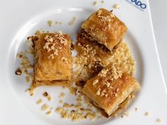 -MADO冰淇淋咖啡馆(淘金店)