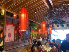 大堂-野山舂·贵州现舂酸汤火锅(鸿通城店)