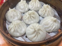 -莱莱小笼·乔艾