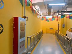 -爱琴海购物公园-地下停车场