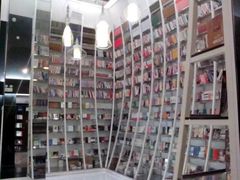 -钟书阁(松江泰晤士小镇店)