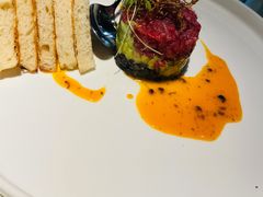 牛肉塔塔配牛油果黑橄榄酱-Solo(衡山路店)