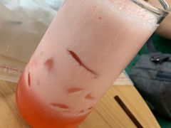 草莓大爆榨-焙丽拾光(麦凯乐直营店)