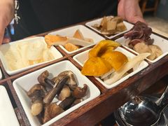 -花菇朵·云山雀 ll 野生菌火锅·精品云南菜(万柳店)