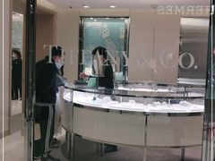 -Tiffany & Co.蒂芙尼
(杭州大厦店)