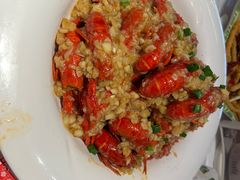 -肥肥虾庄·金牌油焖大虾(汉街SKP店)
