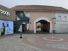 -斯普瑞斯奥特莱斯