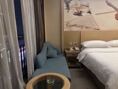 -维也纳酒店(重庆西站巴国城店)