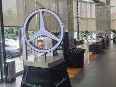 -奔驰上海利星(七宝店)