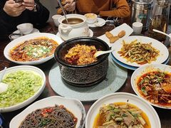 -万重锦·人文川菜馆(骡马市店)