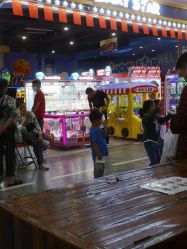 点击看大图 -Lucky Star幸运星&一同潮玩(友阿国际广场店)