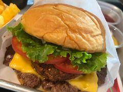 芝士牛肉蘑菇堡-Shake Shack(西单大悦城店)