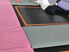 -嘿哟动霸CHUA·新潮玩运动娱乐中心·蹦床滑冰团建乐园