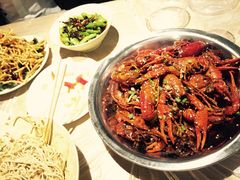 -巴厘龙虾·榜首油焖大虾(音乐学院·沿江酒馆店)