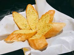 蒜香黄油法包-秀·爱尔兰餐吧(上海路店)