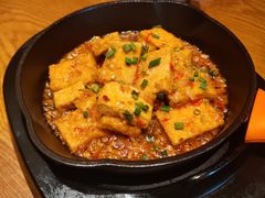 蒜香火腿包浆豆腐-云海肴·汽锅鸡·云南代表菜(天山百盛优客店)