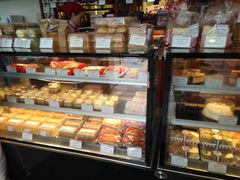 面包甜点陈列柜-红宝石·鲜奶小方(长阳店)