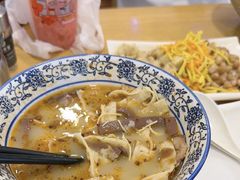 -八百里牛肉汤(盖饭·锅贴·万象城店)