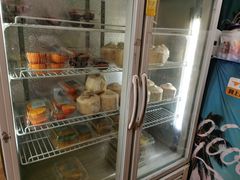 -志龙皇冠吃货椰子铺