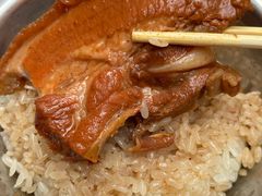 -梁阿婆廿年老牌扣肉糯米饭