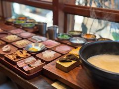 -银米·云南传统过桥米线(双廊黑金冠店)