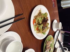腊肉炒菜花-頂好酒家·经典粤菜(海信广场店)