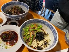 -沪西老弄堂面馆(定西路店)