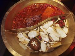 -小龙坎火锅(湖滨银泰in77店)