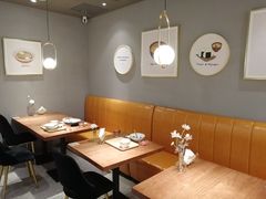 -POKEE VIA&Brunch·维娅(重庆来福士店)