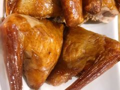 豉油皇乳鸽-赏点粤式点心(广州塔店)