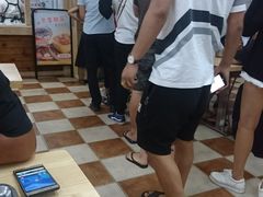 排队-文昌邓记清补凉(西沙路店)