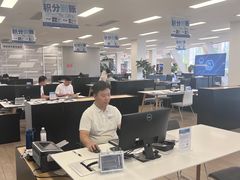 -浙江中升裕迪奥迪4S店(西溪店)