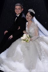 点击看大图 -挪娅婚纱摄影皇家会所