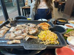 -Dombe豚(黑猪肉街店)