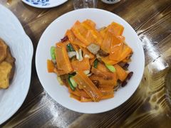 五花肉炒胡萝卜-张氏父子常德肠子馆(红星总店)