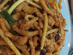 鱼香肉丝-大鸭梨烤鸭店(金顶街店)