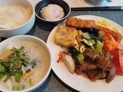 -深圳国际会展中心希尔顿酒店(前海华发冰雪世界店)