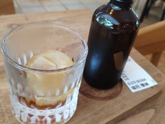 -彳亍咖啡·这里(水湾路店)