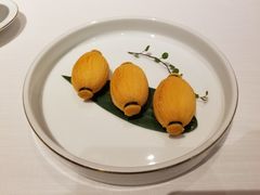 猫山王榴莲酥-东富酒家(龙湖西溪天街店)