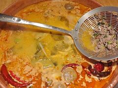 -洱火云南酸菜牛肉火锅(石景山当代商城店)