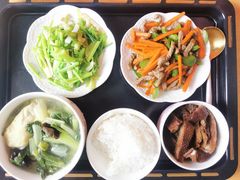 -爱的果实月嫂育婴师(世纪东方店)