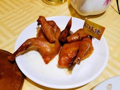 招牌烤乳鸽-石岐佬中山菜馆(张溪店)