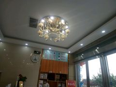 吊灯-pd派德宠物中心医院24H急重症·眼科中心·血液透析中心(嵩山北路店)