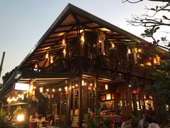 -Dash Teak House