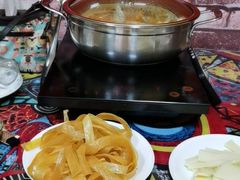 -弘烨 贵州酸汤 鱼火锅(东财店)