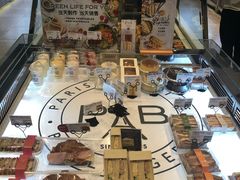 -巴黎贝甜(周浦海印店)