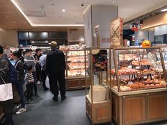 面包甜点陈列柜-山崎面包(静安久光店)