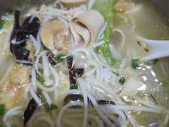 -魔都三兄弟酸辣粉·蘸卤炸串(虹桥万科店)