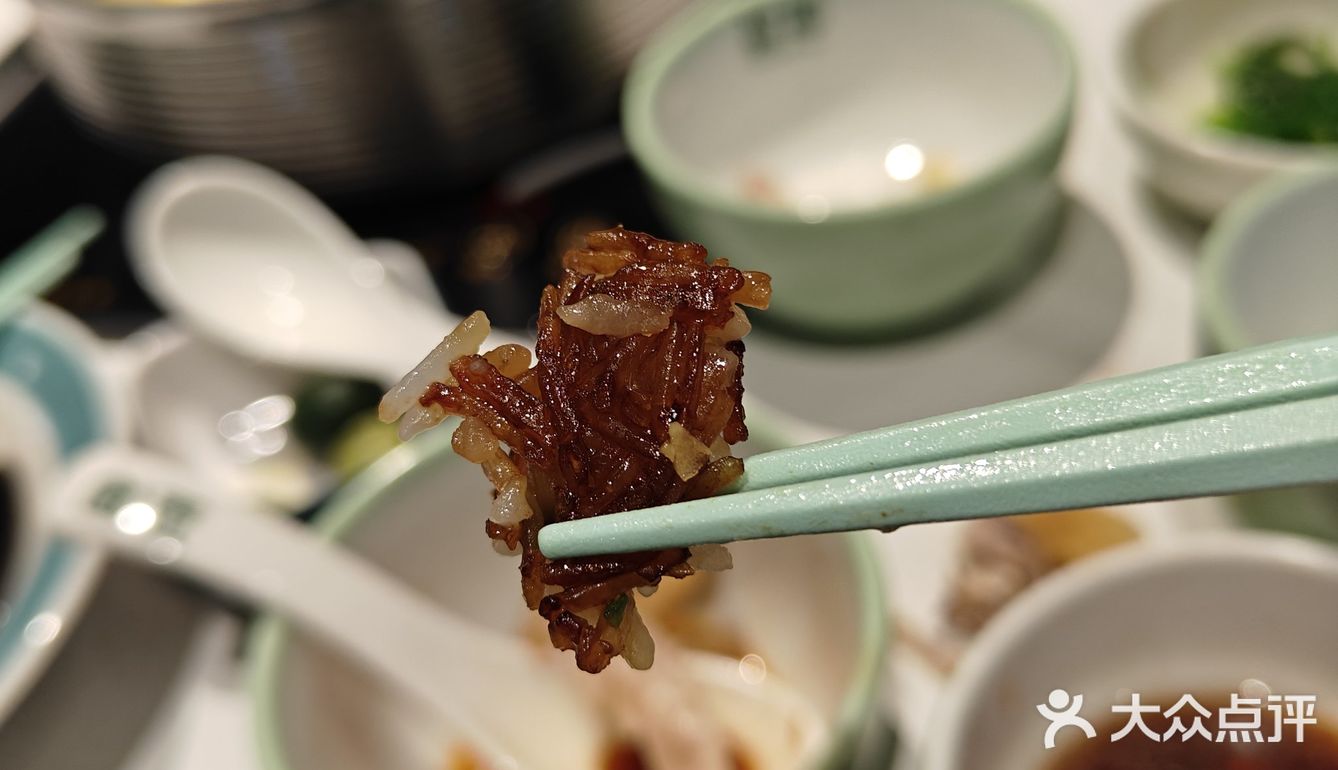 c罗的票没抢到，我吃个椰子鸡可以吧[发怒]
